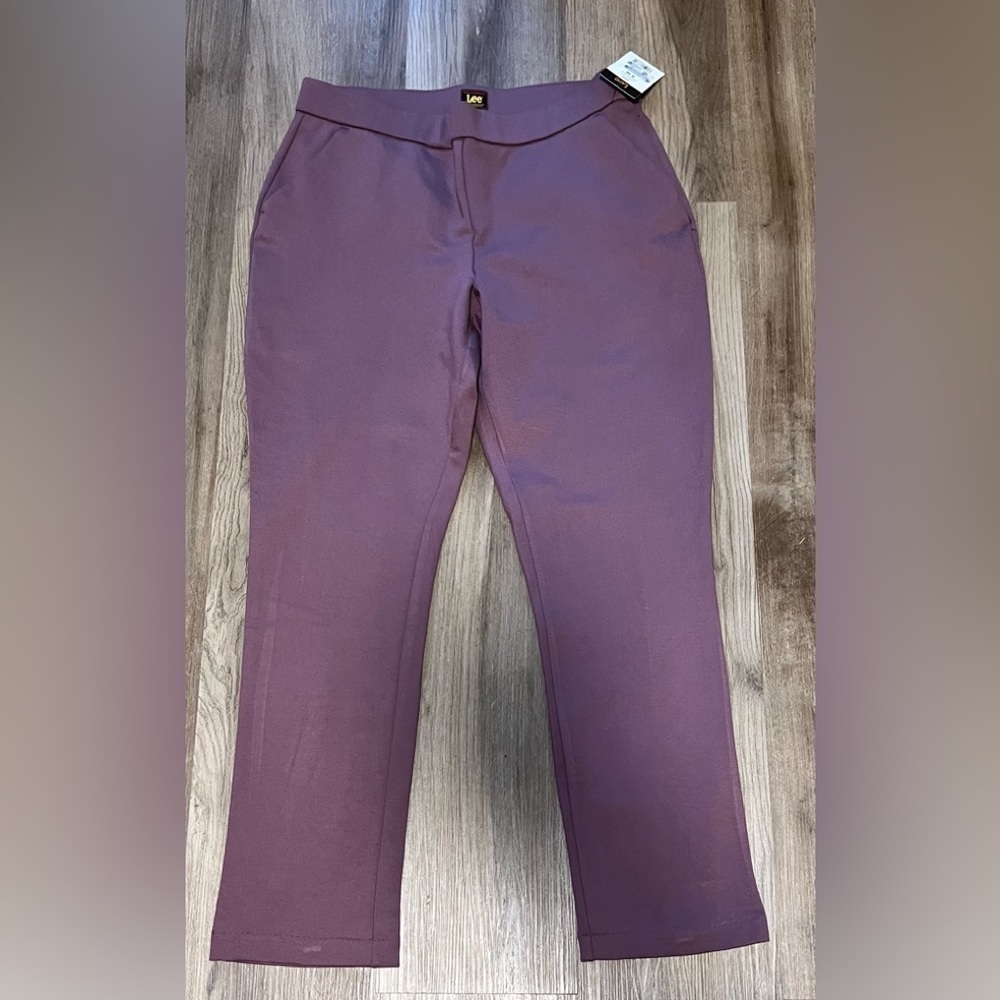 NWT Lee Renaissance Ankle Stretch Pants